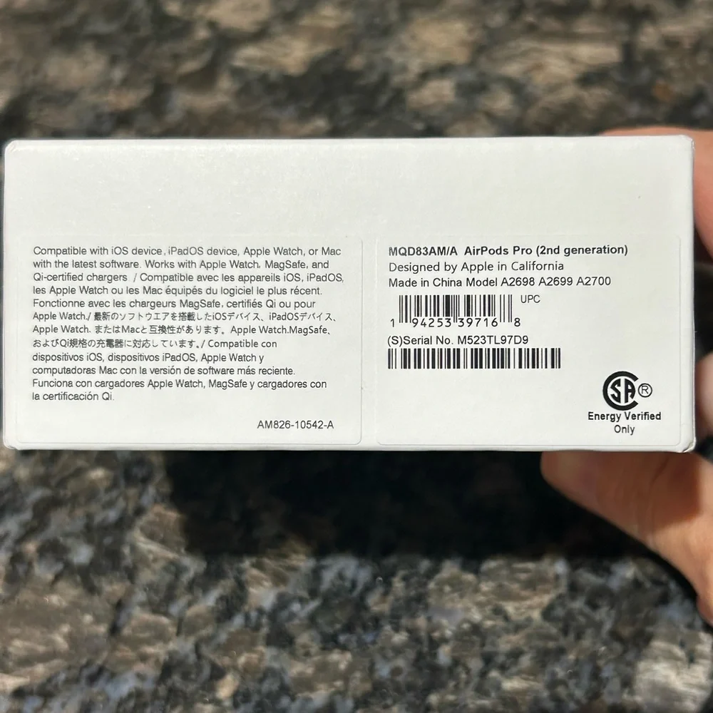 *GREAT DEAL* White Apple Airpods Pro 2nd Gen